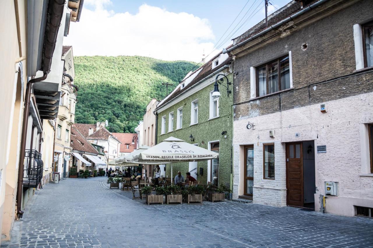 Central Garden Apartments Braşov Eksteriør billede