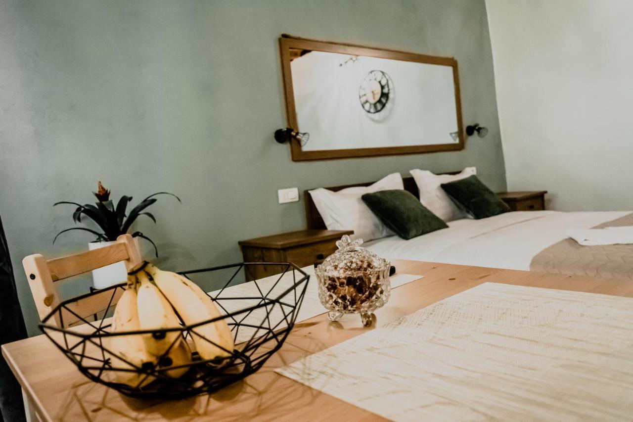 Central Garden Apartments Braşov Eksteriør billede