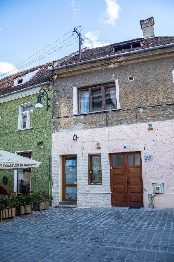 Central Garden Apartments Braşov Eksteriør billede